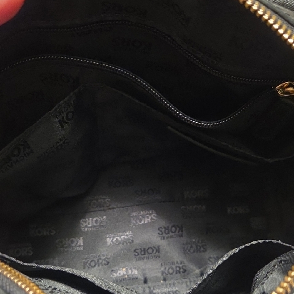 Michael Kors Black Saffiano Leather Satchel Excellent Condition - Picture 5 of 9